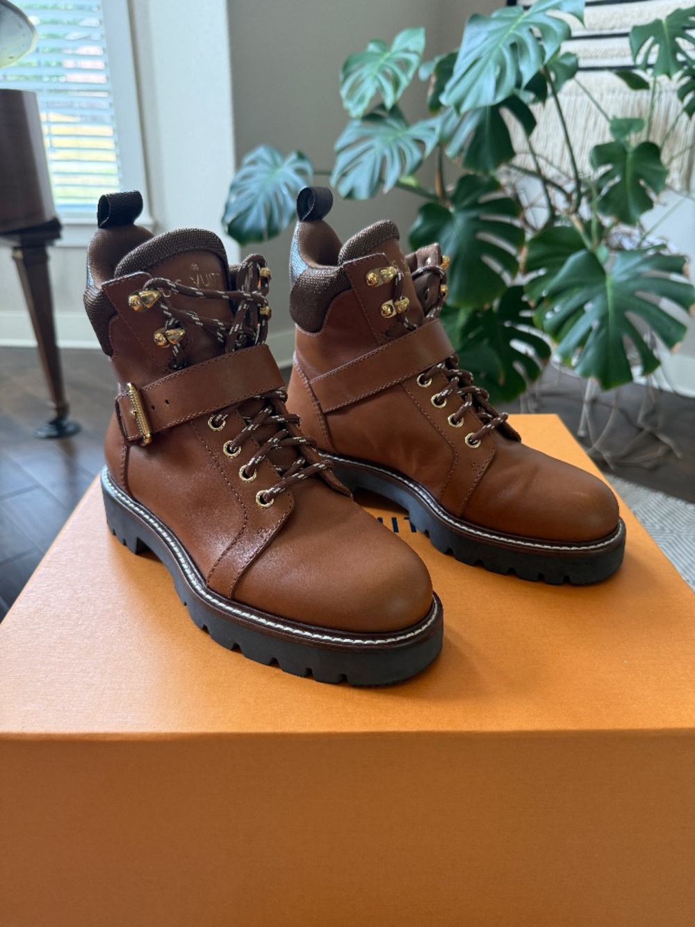 Louis Vuitton Territory Ranger Combat Boots in brown/cognac leather, EU size 37